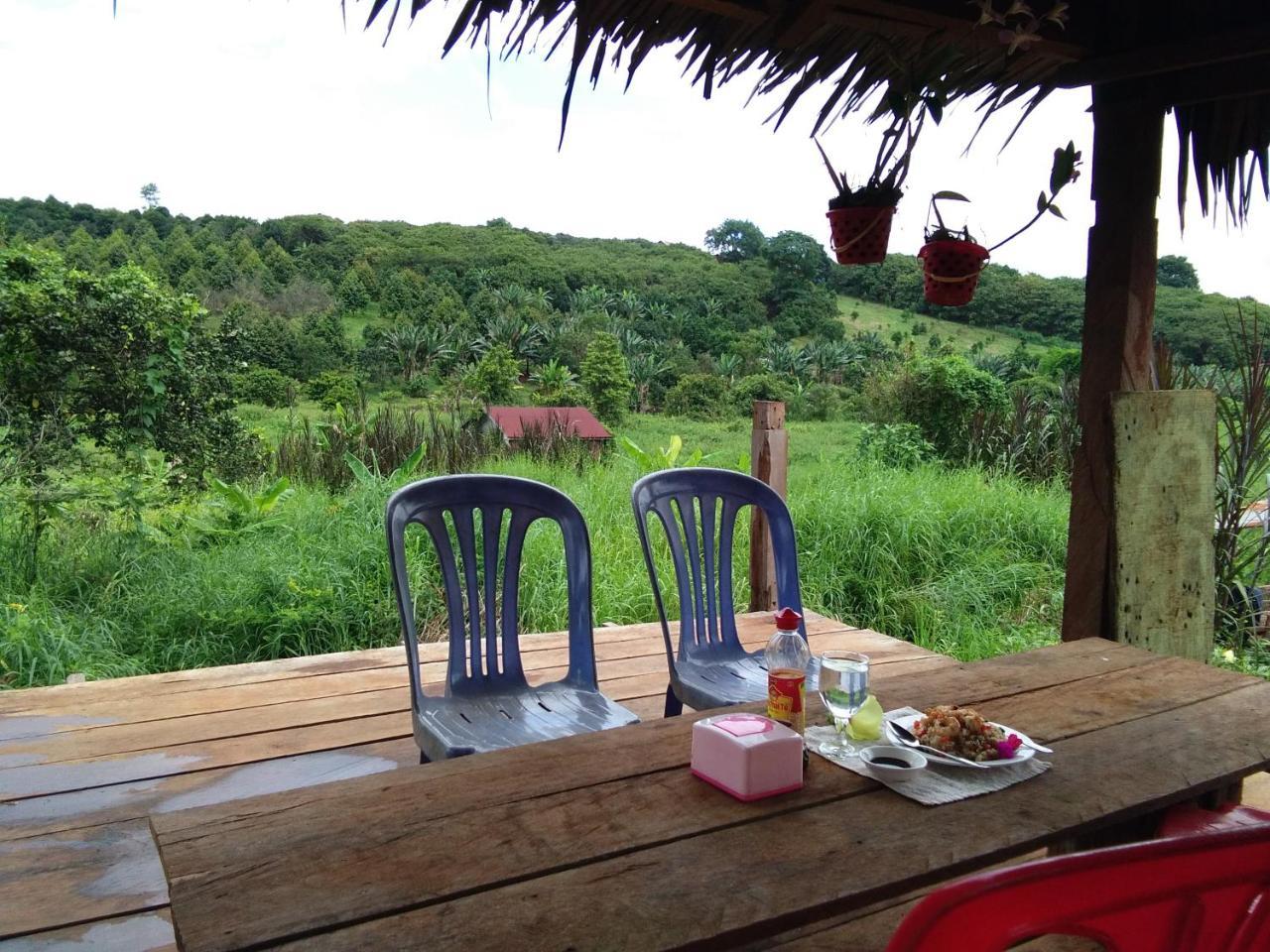 Mr Pov Home Stay Banlung Eksteriør billede
